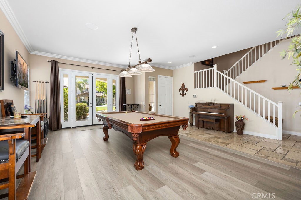 135 Custer Circle, Corona, CA 92881