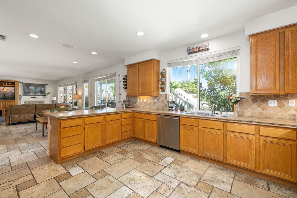Large Kitchen