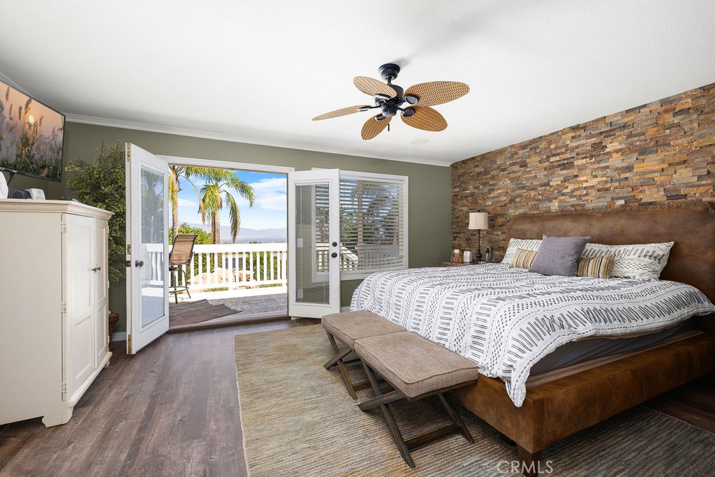 135 Custer Circle, Corona, CA 92881