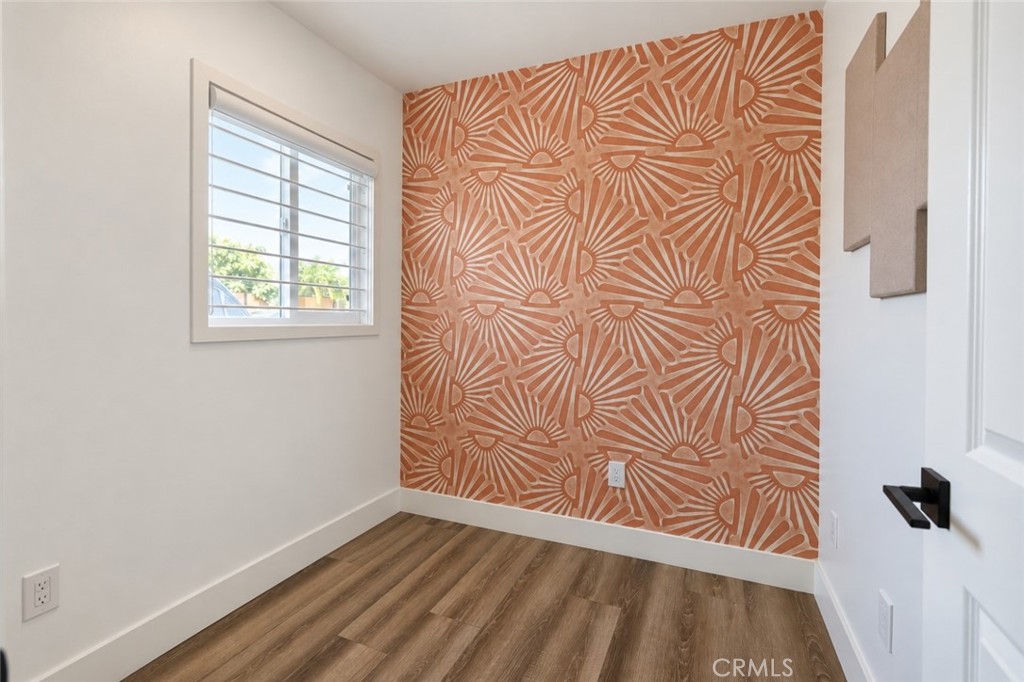 315 University Drive, Costa Mesa, CA 92627