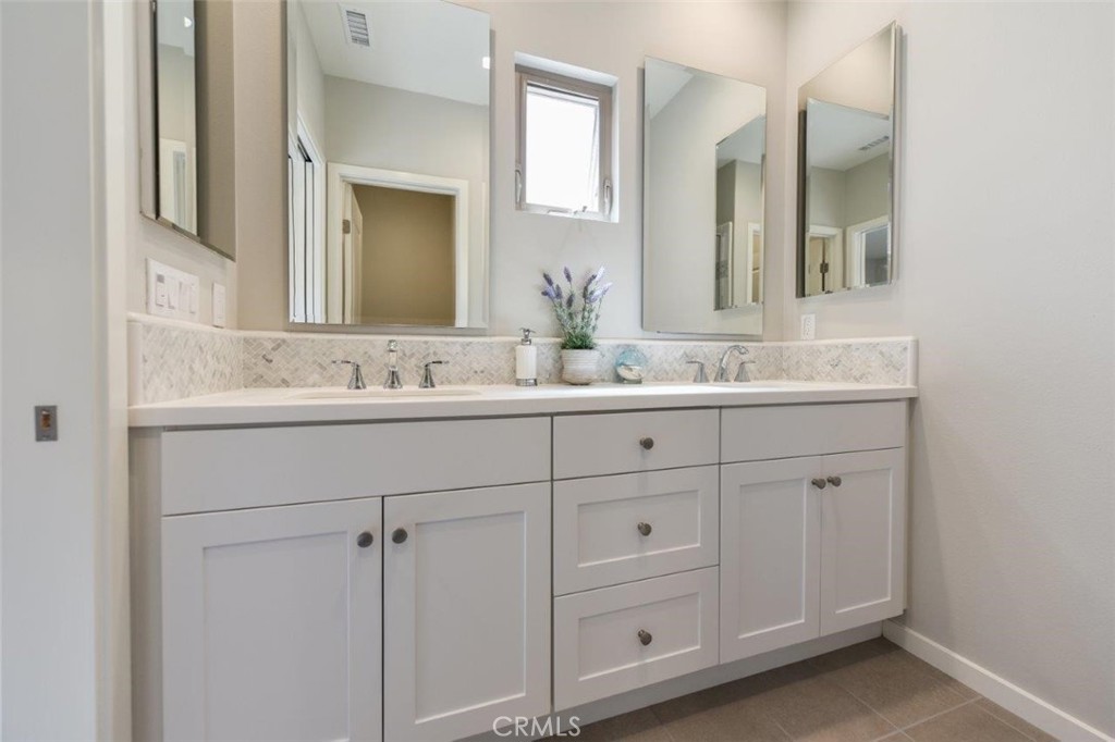 161 Elkhorn, Irvine, CA 92618
