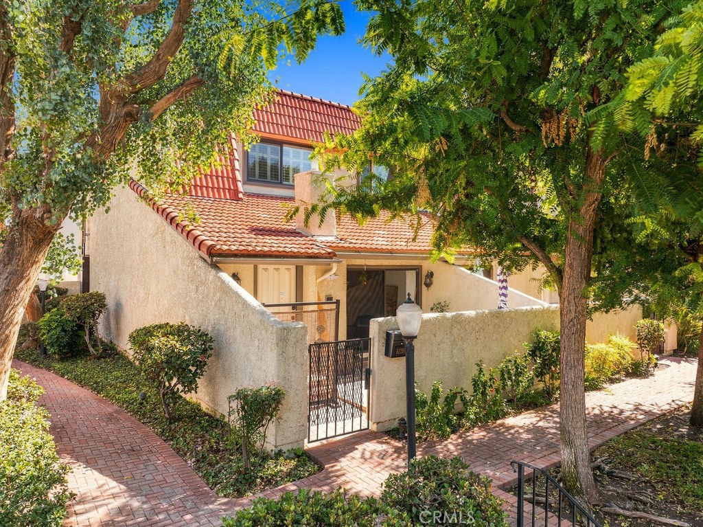 6226 Shoup, Woodland Hills, CA 91367