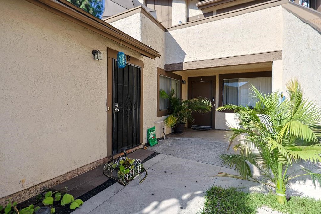1031 W Central, Santa Ana, CA 92707