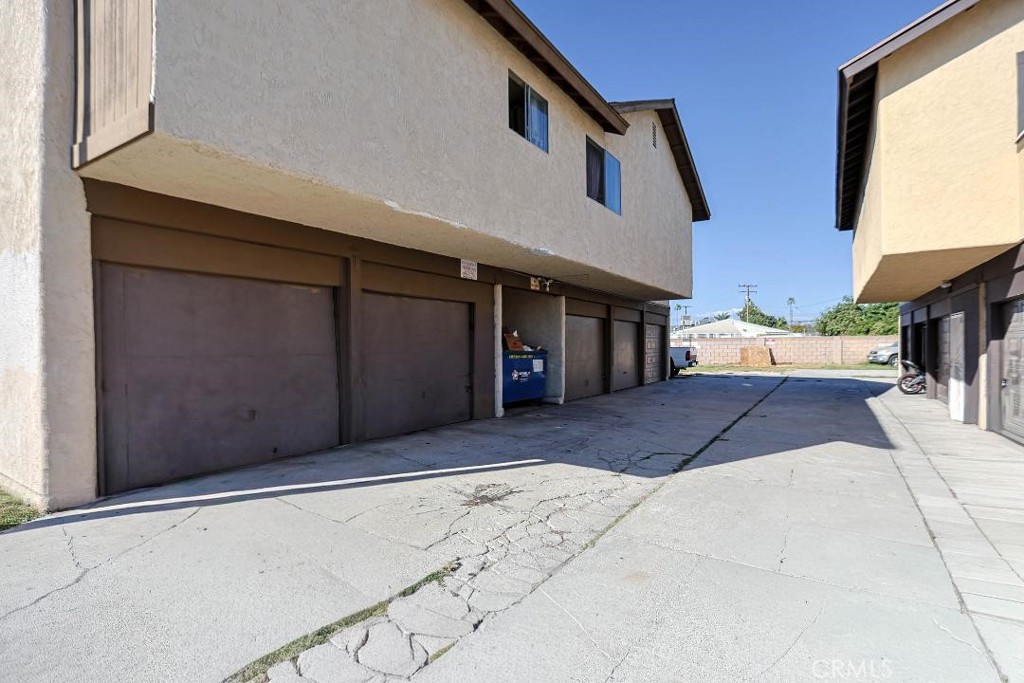 1031 W Central, Santa Ana, CA 92707