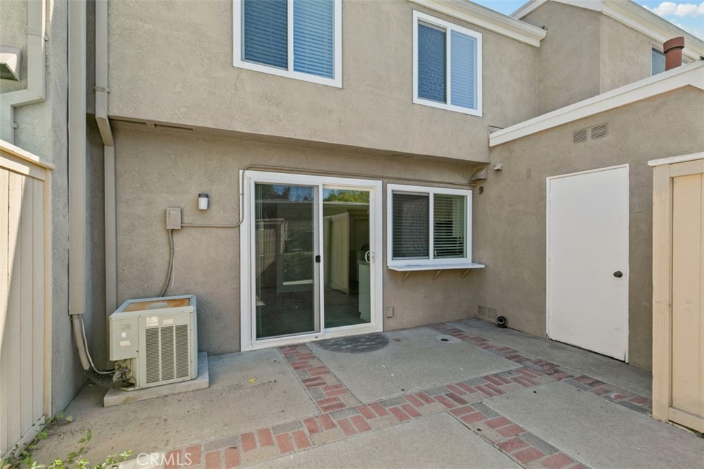 11 Rosemary, #20, Irvine, CA 92604