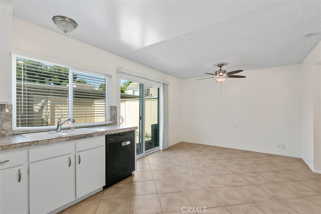 11 Rosemary, #20, Irvine, CA 92604