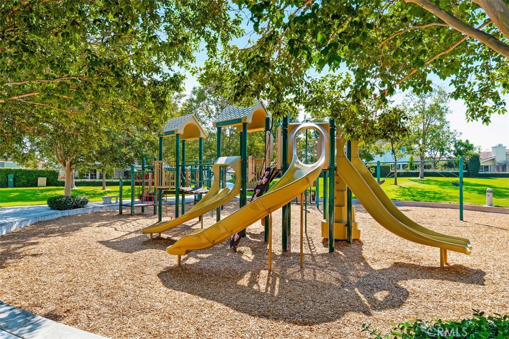 11 Rosemary, #20, Irvine, CA 92604