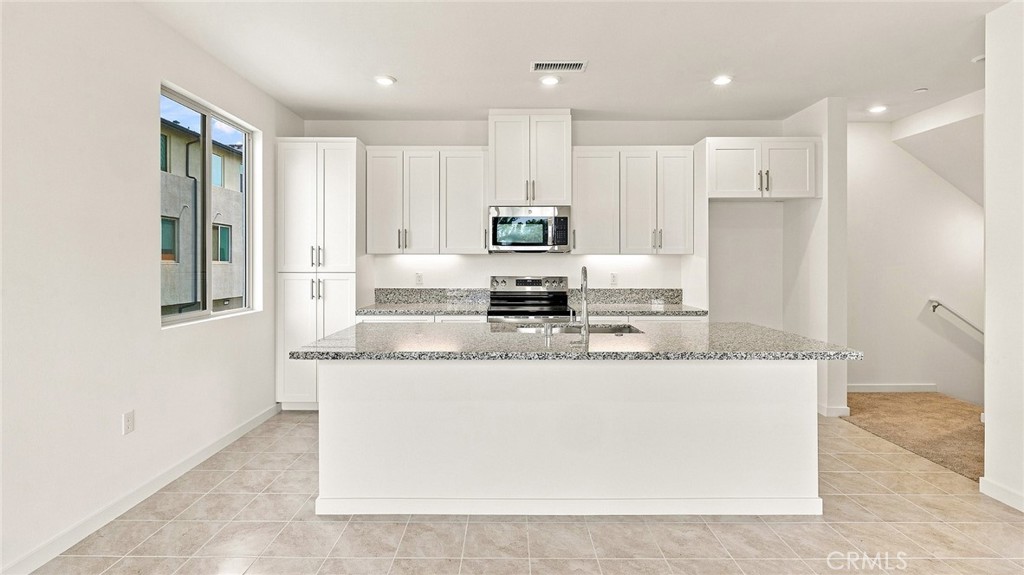 *Photos of different homesite used for floorplan representation*