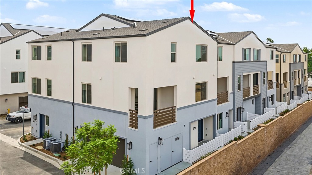 *Photos of different homesite used for floorplan representation* *Photos of different homesite used for floorplan representation*