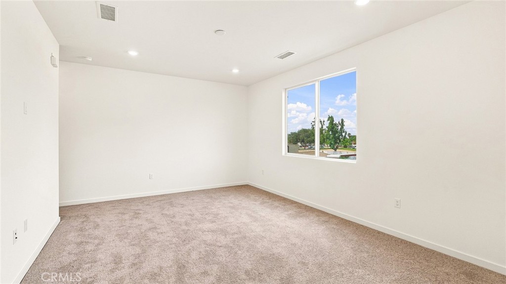 *Photos of different homesite used for floorplan representation*