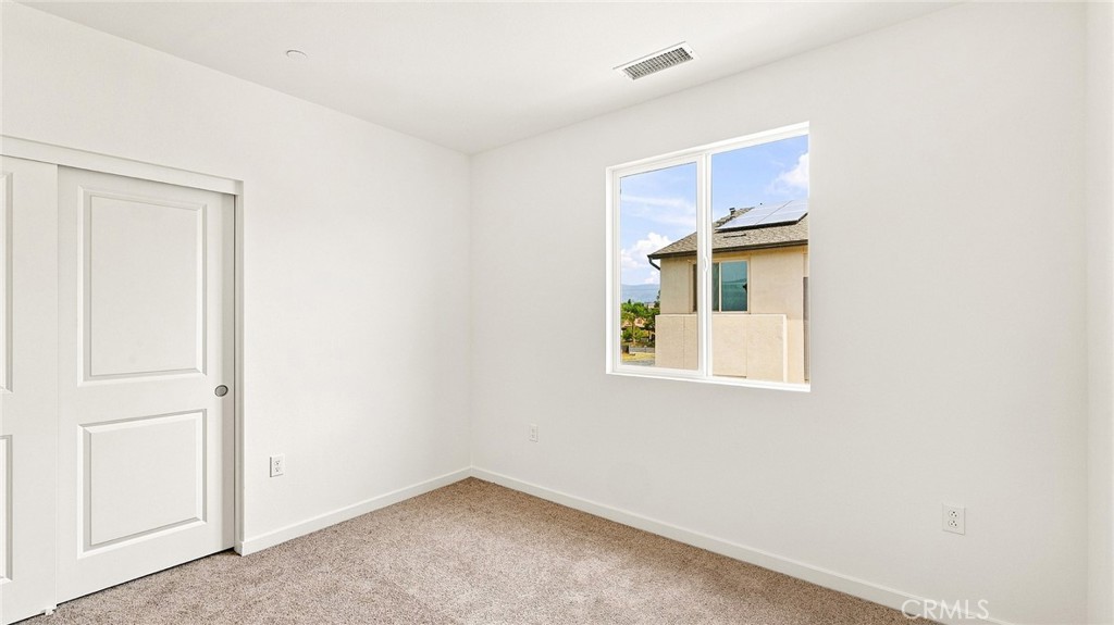 *Photos of different homesite used for floorplan representation*