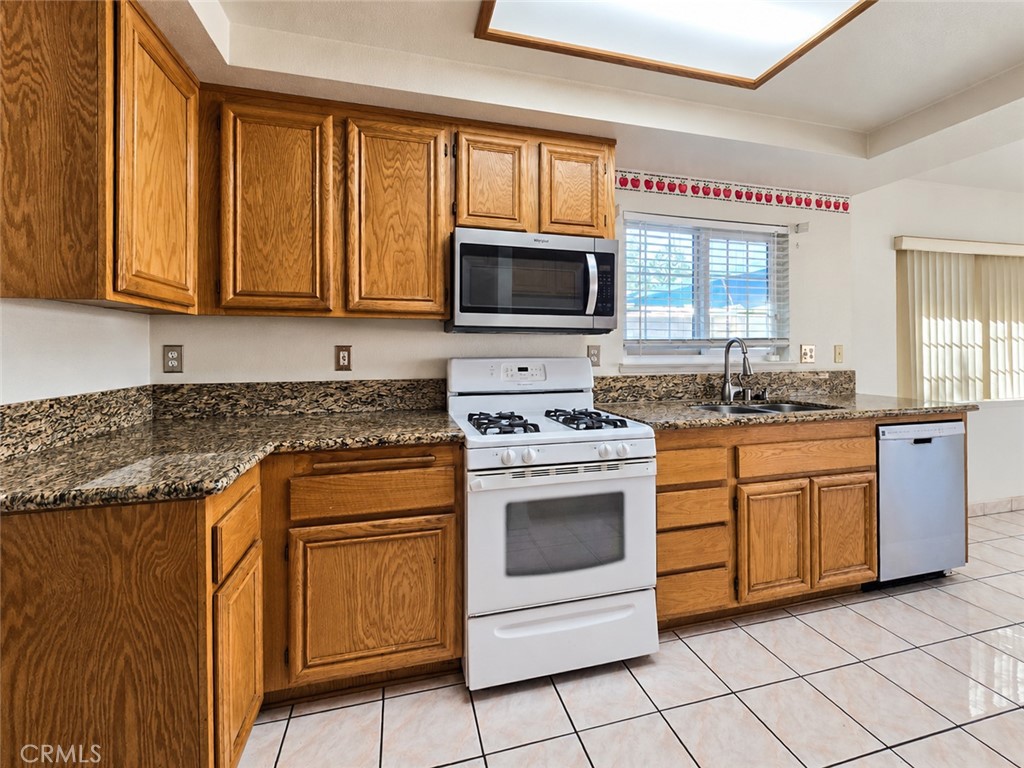 12532 El Dorado Court, Victorville, CA 92392