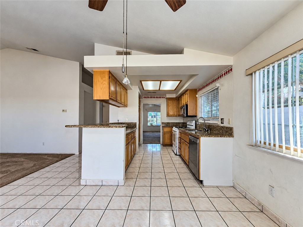 12532 El Dorado Court, Victorville, CA 92392