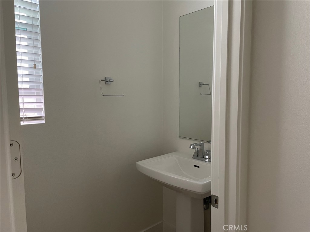 213 Paramount, Irvine, CA 92618