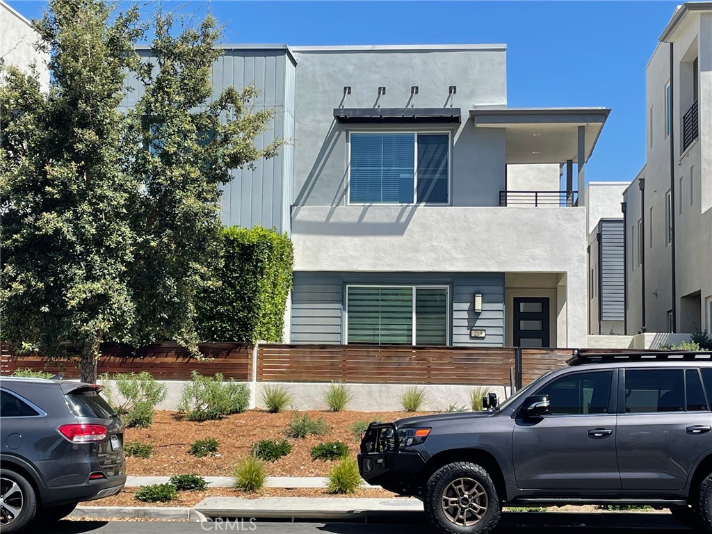 213 Paramount, Irvine, CA 92618