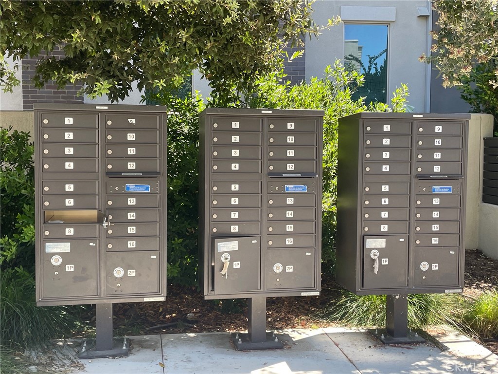 213 Paramount, Irvine, CA 92618