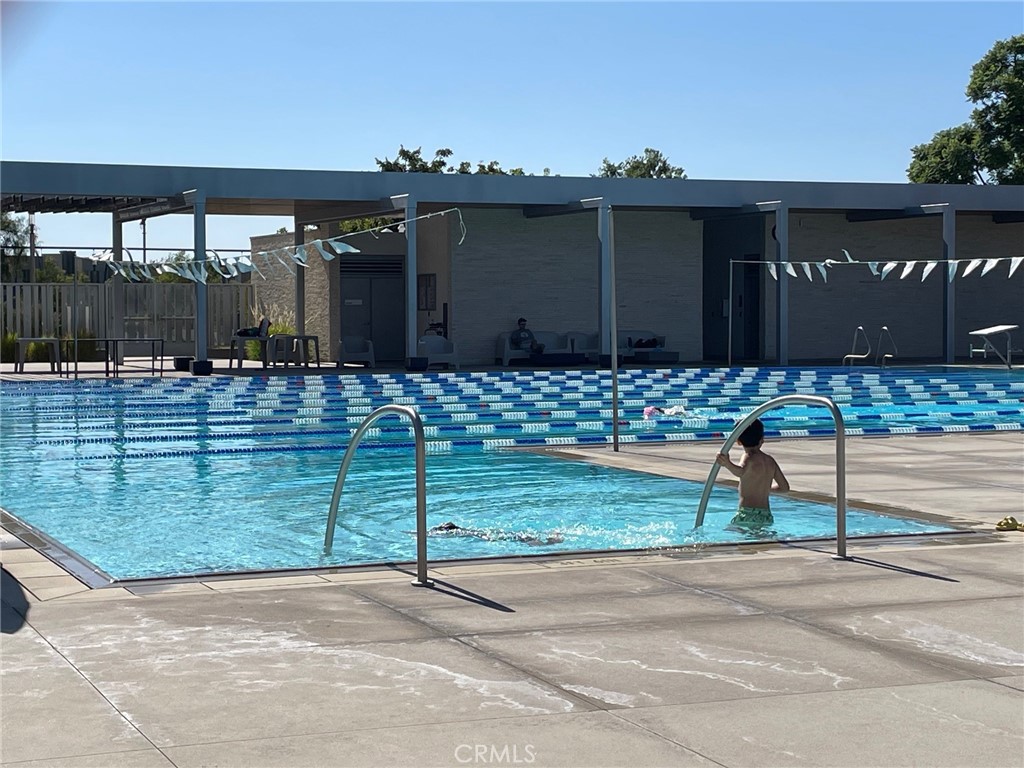 213 Paramount, Irvine, CA 92618