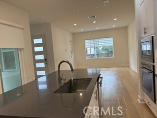 213 Paramount, Irvine, CA 92618