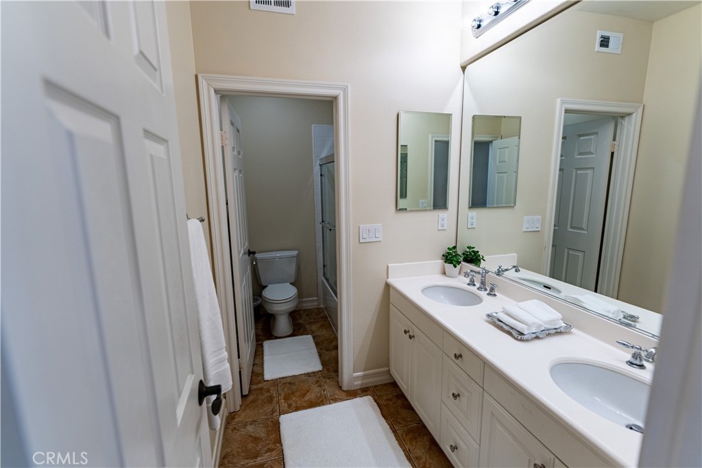 24 Daisy Street, Ladera Ranch, CA 92694