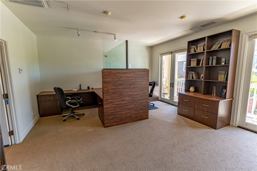 24 Daisy Street, Ladera Ranch, CA 92694