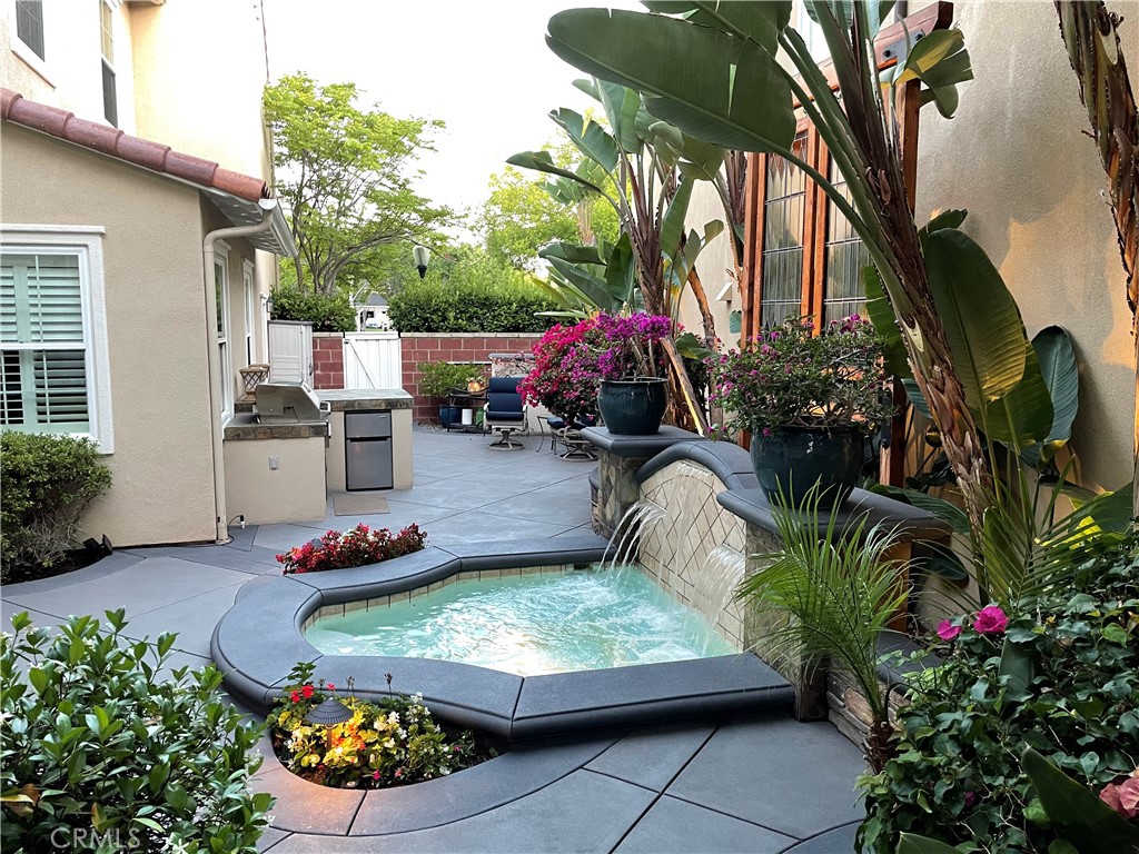 24 Daisy Street, Ladera Ranch, CA 92694