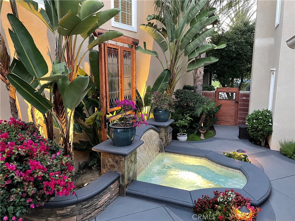 24 Daisy Street, Ladera Ranch, CA 92694