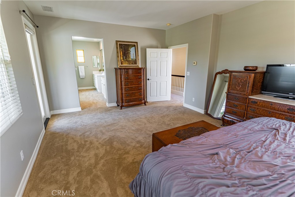 24 Daisy Street, Ladera Ranch, CA 92694