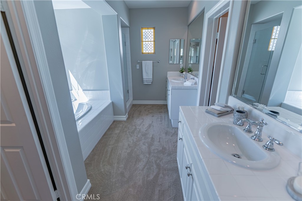 24 Daisy Street, Ladera Ranch, CA 92694