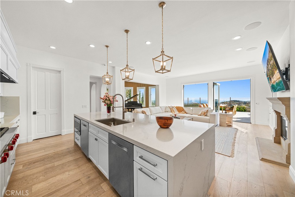 24 Venezia, Newport Coast, CA 92657