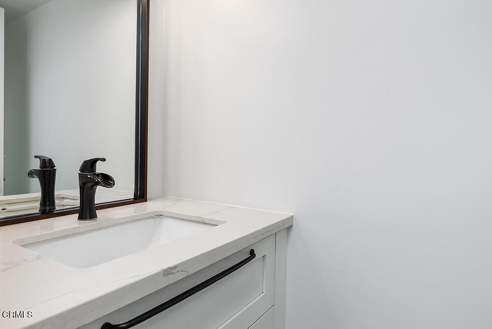 214 S Marengo Ave 009-mls