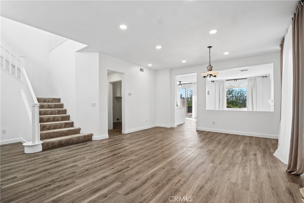 27707 Clio Lane, Canyon Country, CA 91351