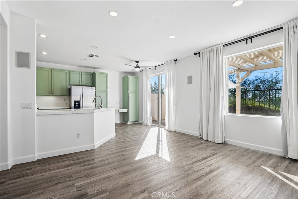 27707 Clio Lane, Canyon Country, CA 91351