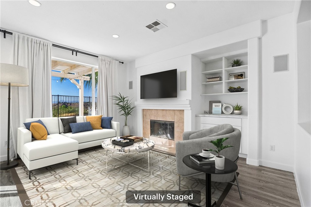 Virtually Staged