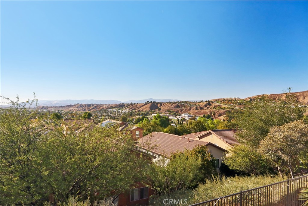 27707 Clio Lane, Canyon Country, CA 91351