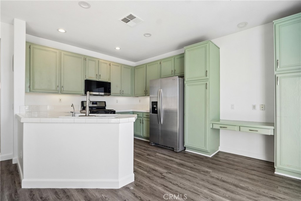 27707 Clio Lane, Canyon Country, CA 91351