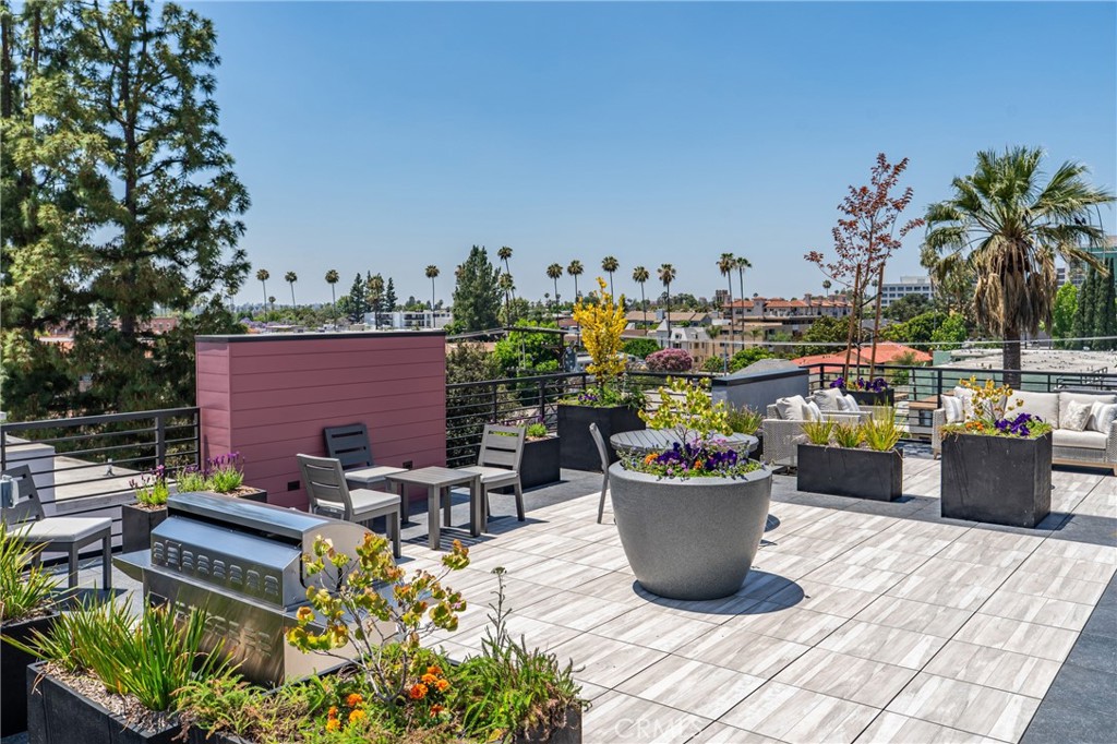 150 S Oak Knoll Avenue, #205, Pasadena, CA 91101