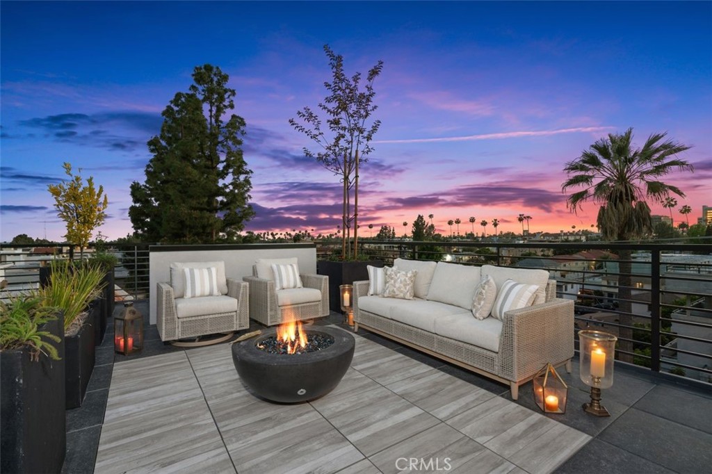 150 S Oak Knoll Avenue, #205, Pasadena, CA 91101