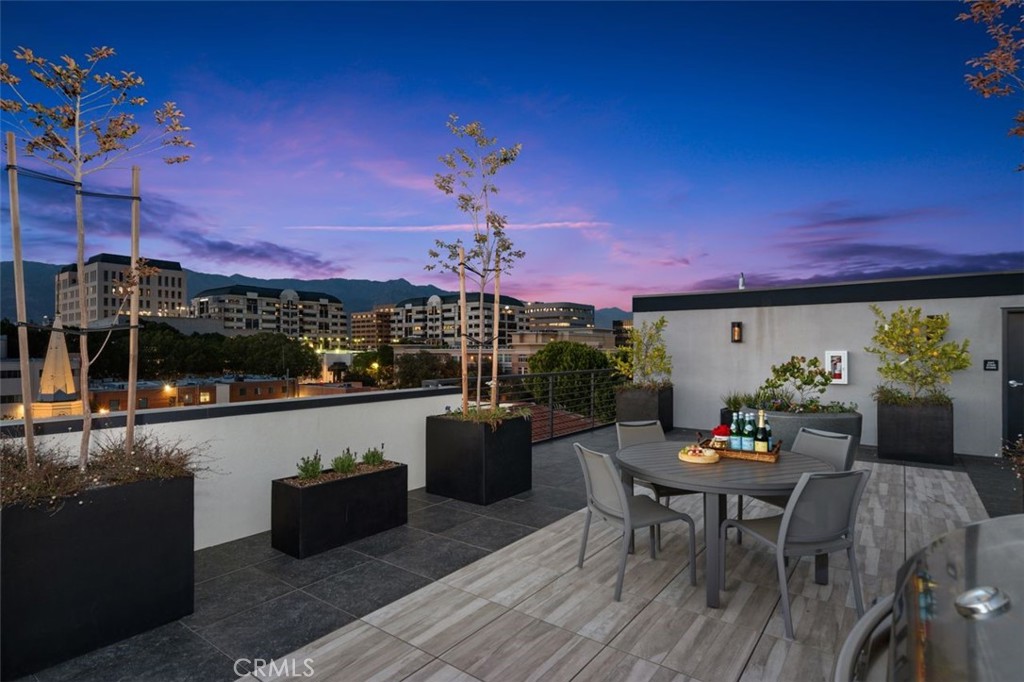 150 S Oak Knoll Avenue, #205, Pasadena, CA 91101