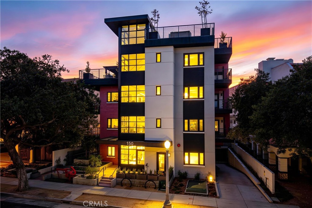 150 S Oak Knoll Avenue, #205, Pasadena, CA 91101