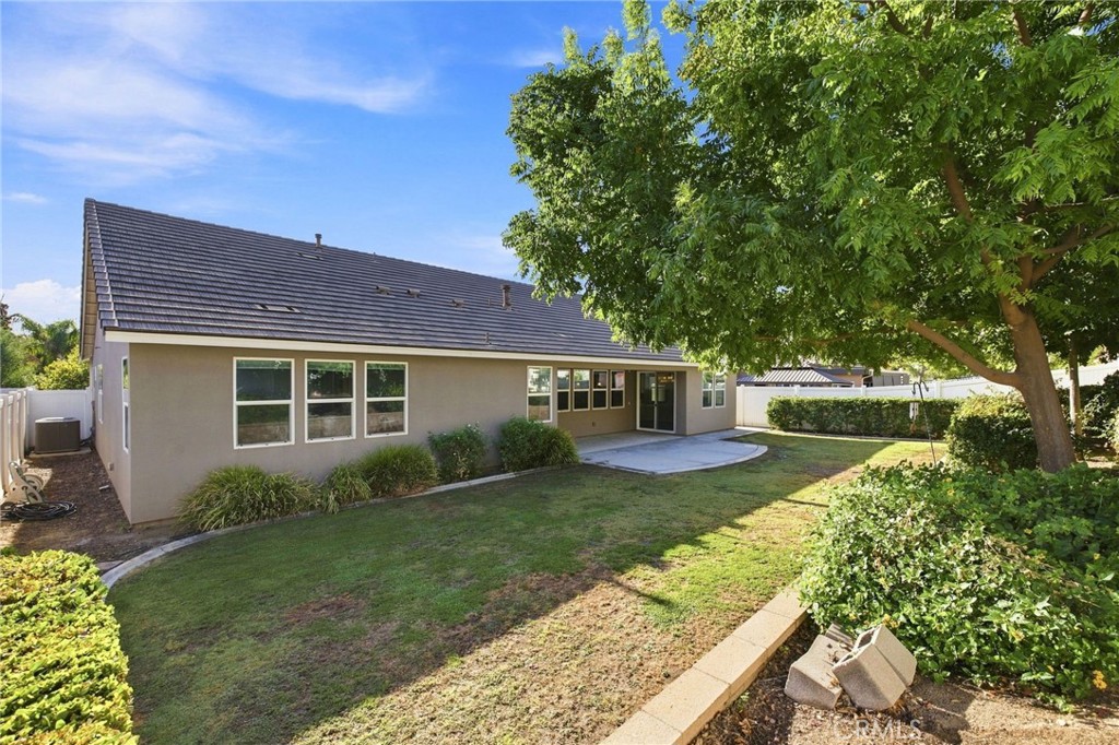 3113 Barrowby, Bakersfield, CA 93311