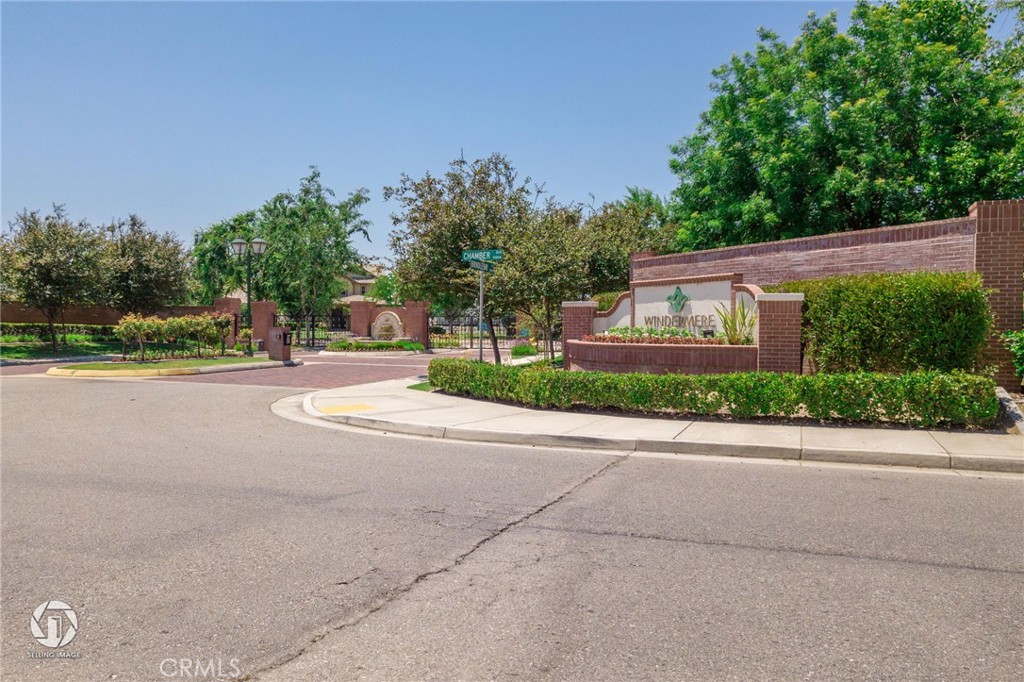 3113 Barrowby, Bakersfield, CA 93311