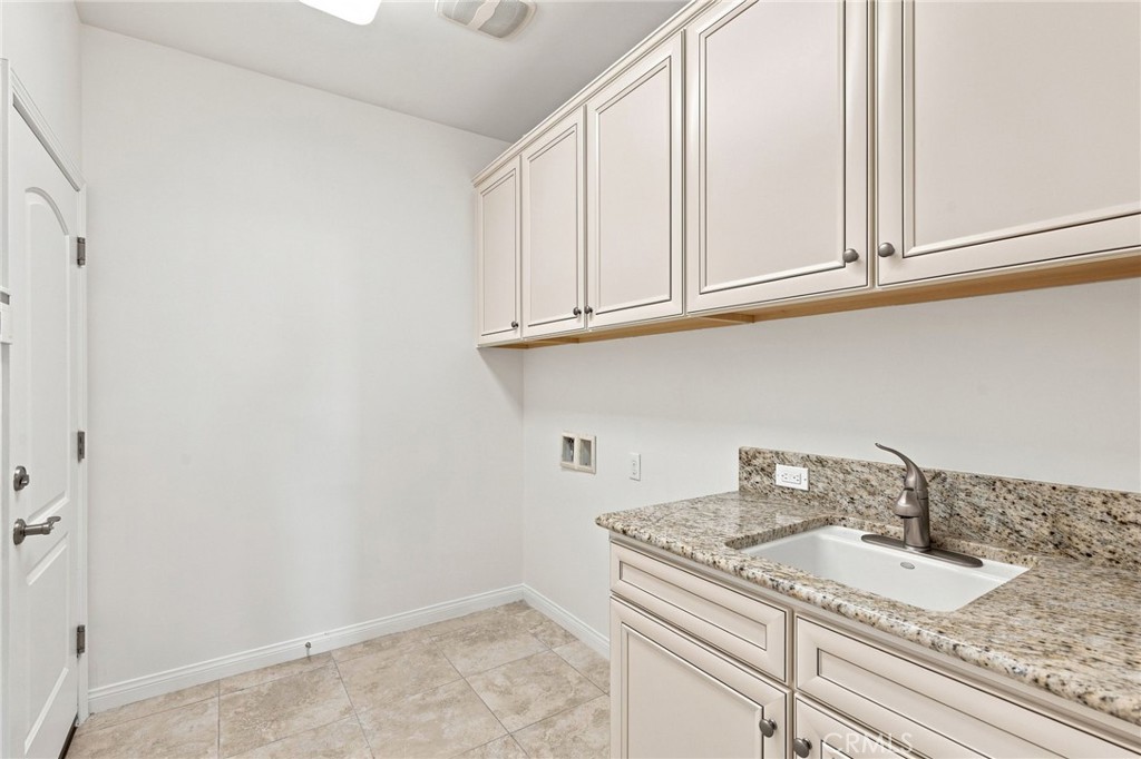 3113 Barrowby, Bakersfield, CA 93311