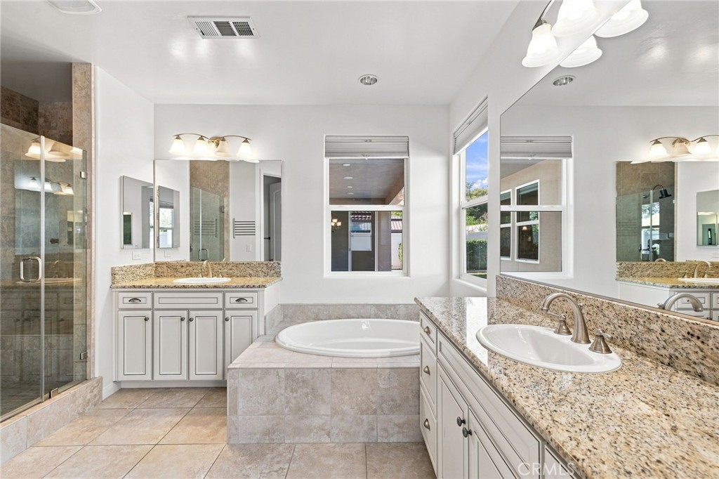 3113 Barrowby, Bakersfield, CA 93311