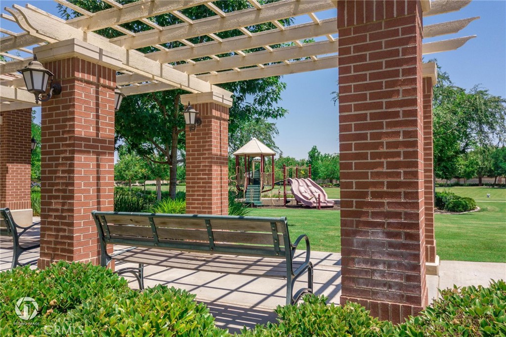 3113 Barrowby, Bakersfield, CA 93311