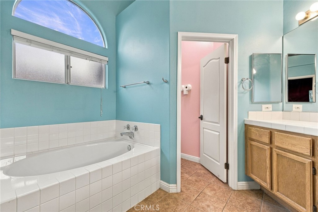 6705 Tiber River, Bakersfield, CA 93308