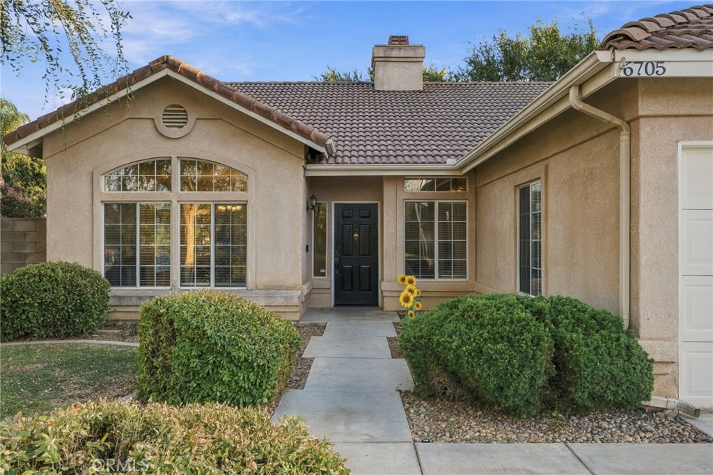 6705 Tiber River, Bakersfield, CA 93308