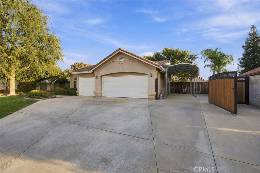 6705 Tiber River, Bakersfield, CA 93308