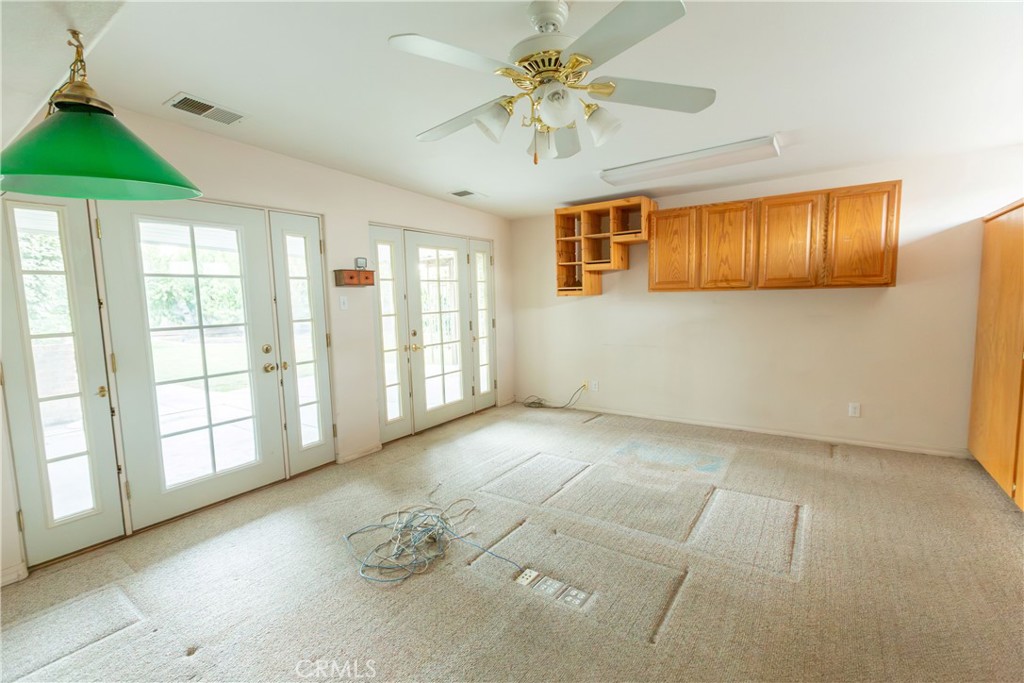 2440 E Howard, Visalia, CA 93292