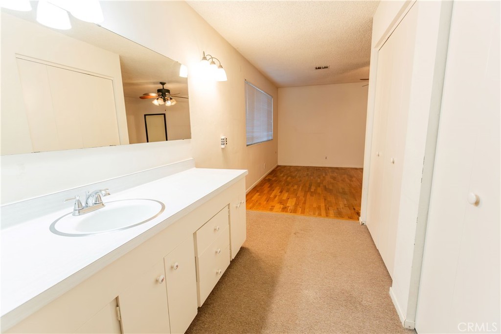 2440 E Howard, Visalia, CA 93292