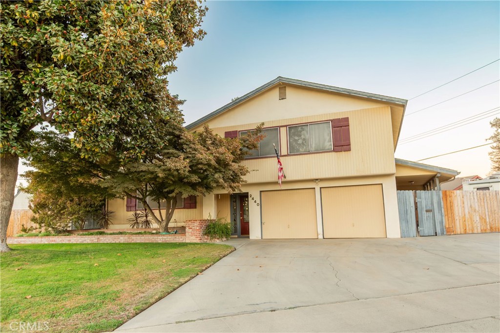 2440 E Howard, Visalia, CA 93292 2440 E Howard, Visalia, CA 93292